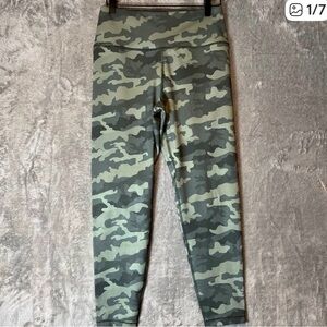 Thrive Societe 7/8 Leggings - Camo Green - NWT